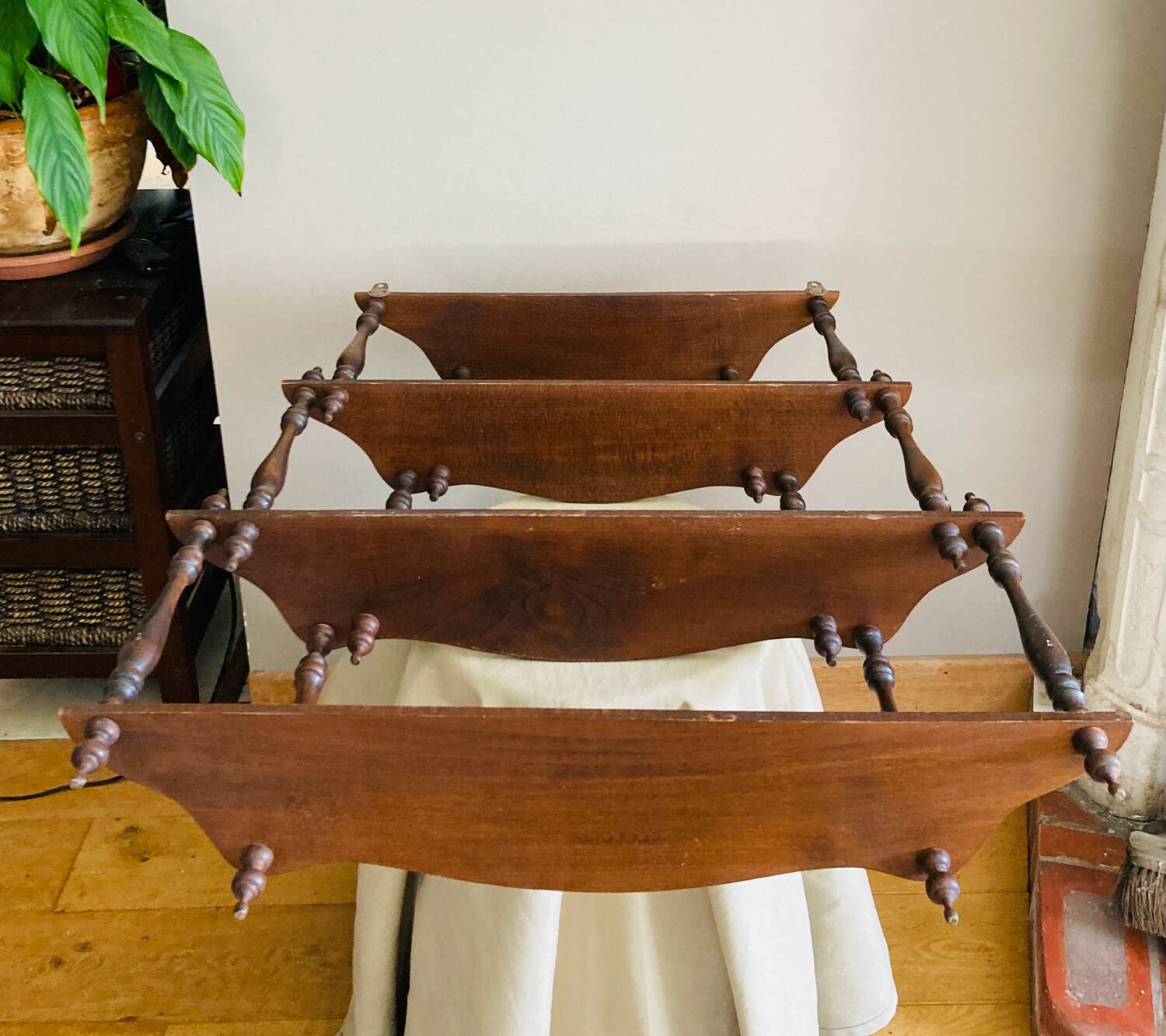 Napoleon III wall shelf, 19th century