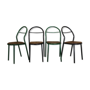 Suite de 4 chaises éditées