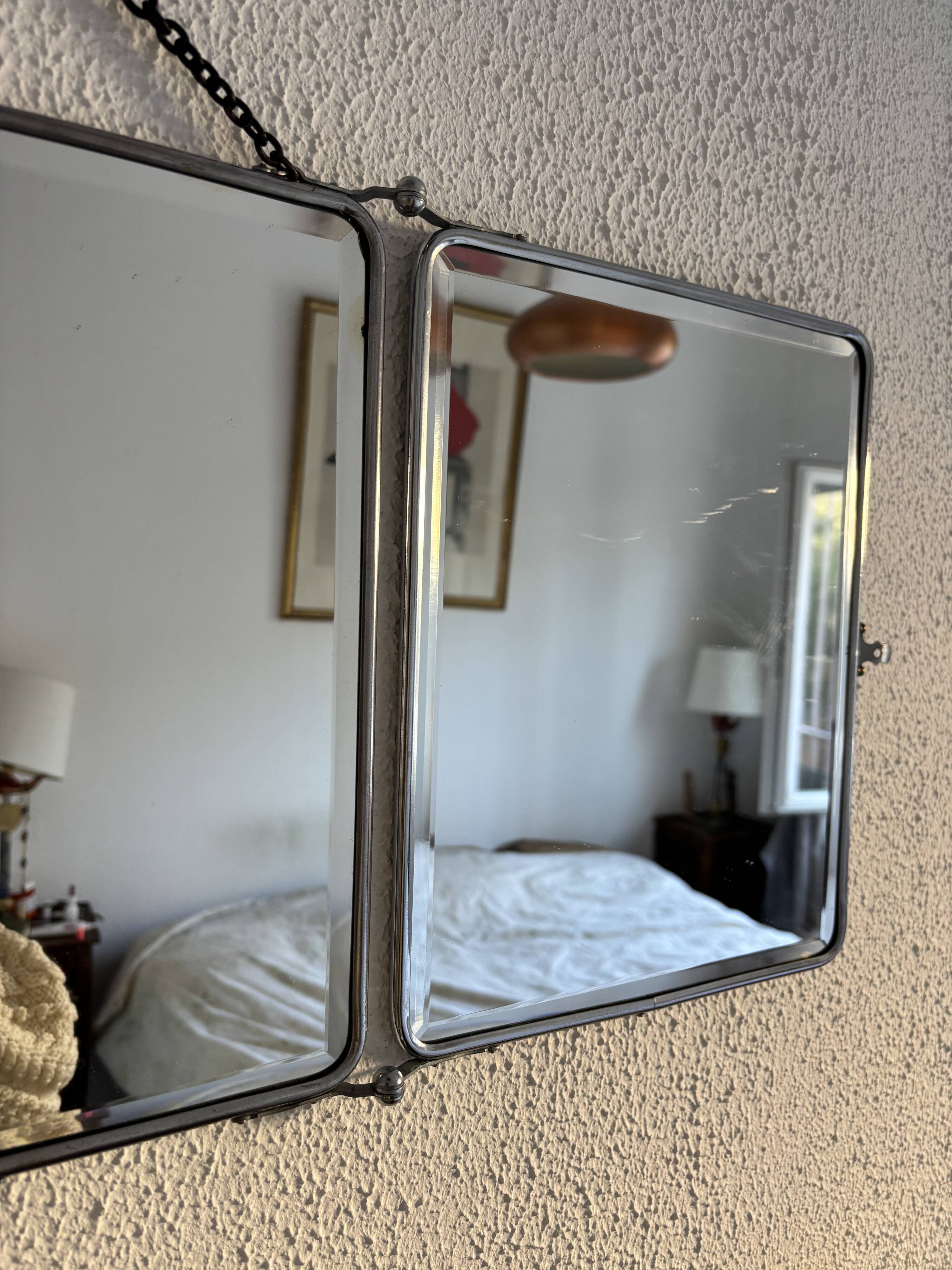 Vintage 1940s triptych barber mirror, bevelled chrome, snake imitation - 31 x