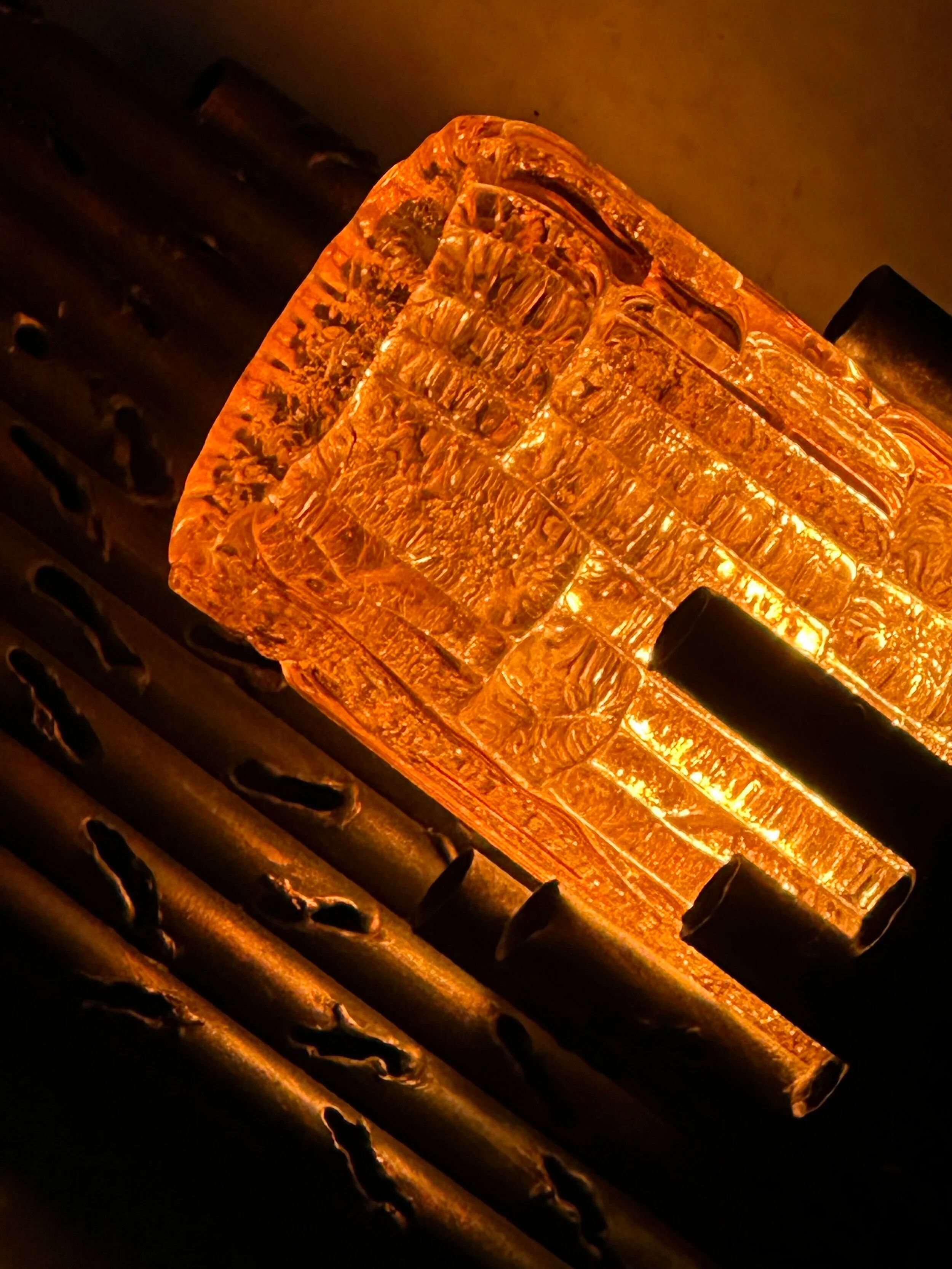 3 appliques murales brutalistes en acier et verre