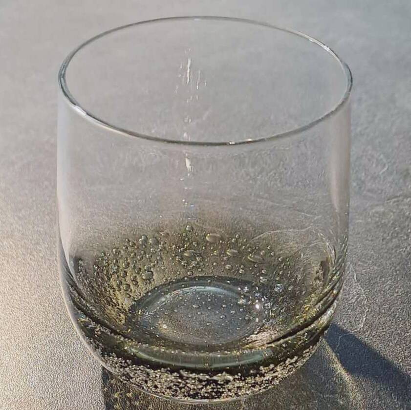 Set of 5 smoked bubble bottom glasses