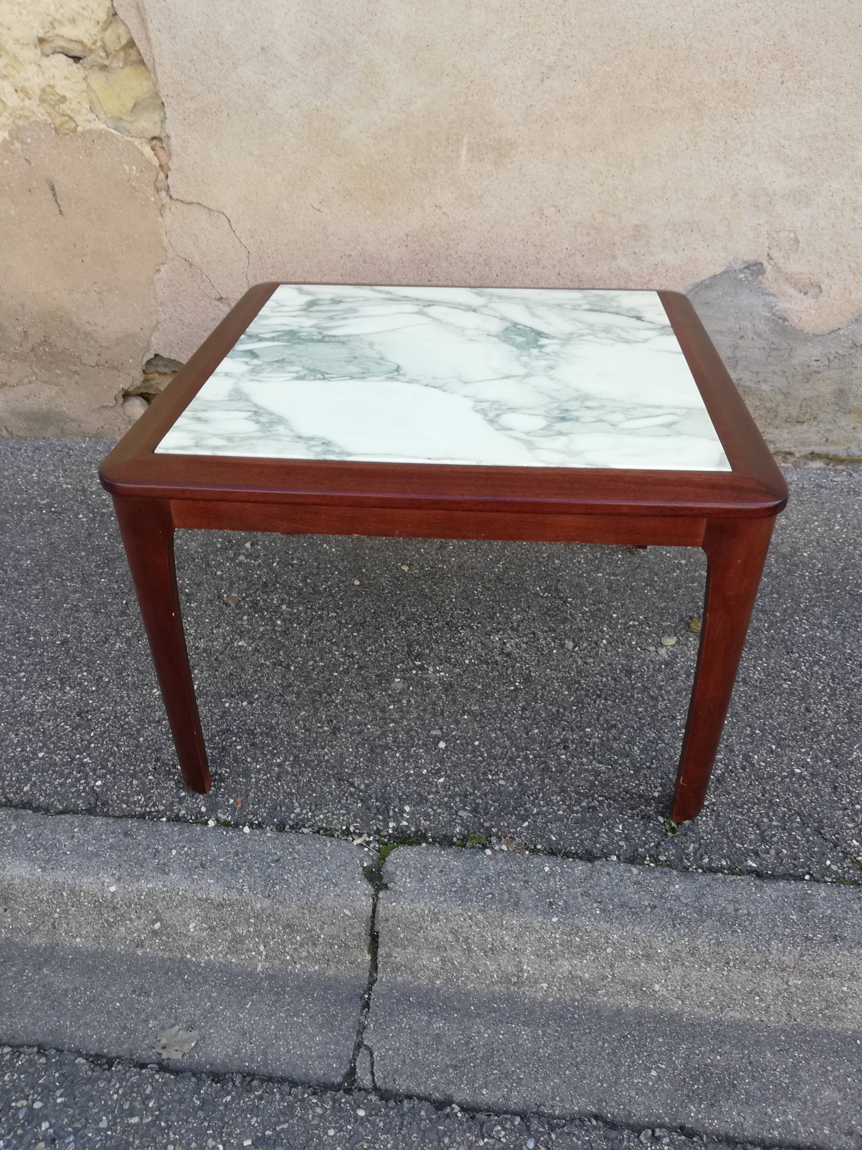 Scandinavian coffee table green marble
