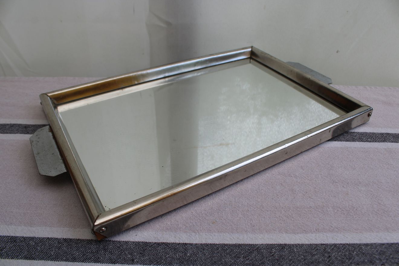 Metal mirror tray
