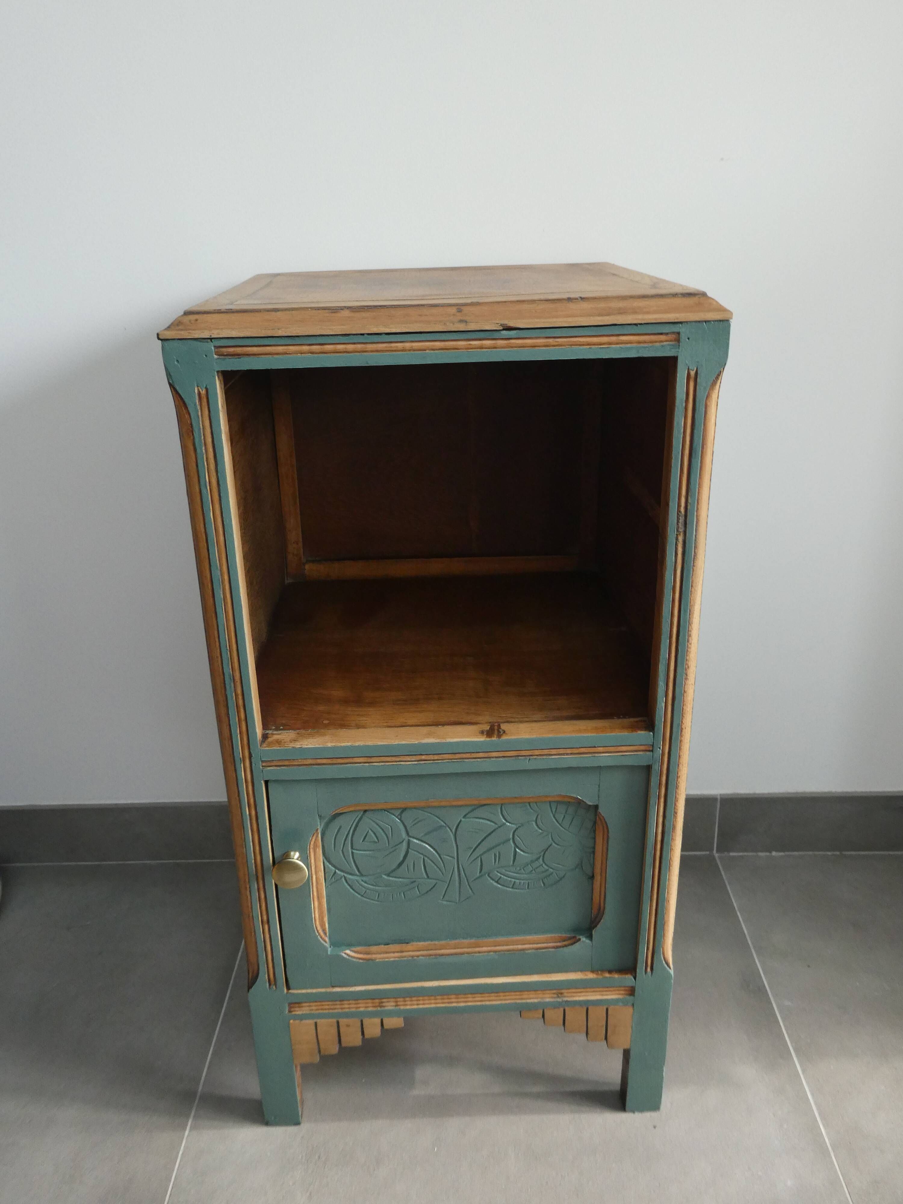 Green Art Deco nightstand/bedside table, small occasional piece of furniture