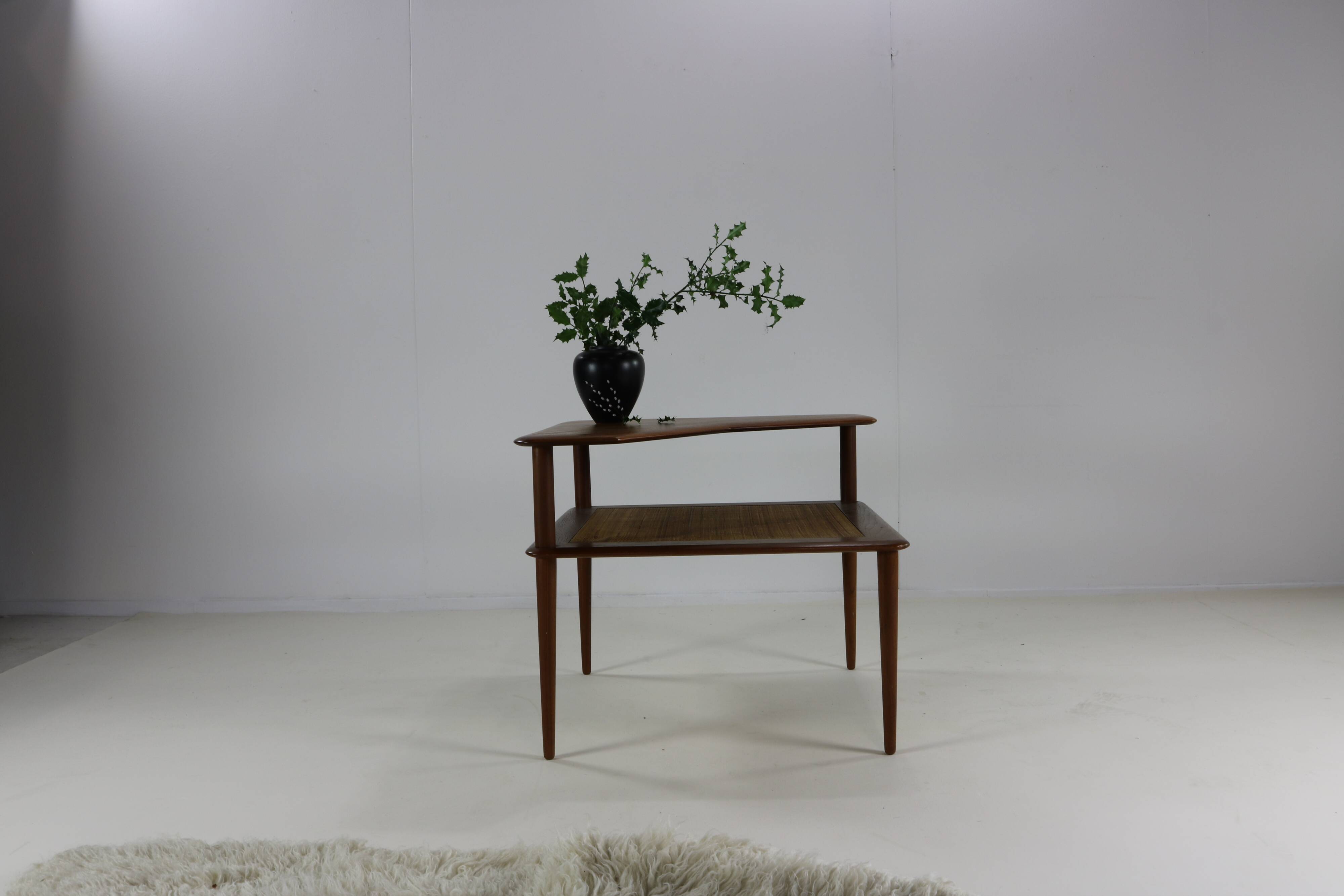Danish design teakwood minerva corner table by Peter Hvidt & Orla Molgaard-Nielsen