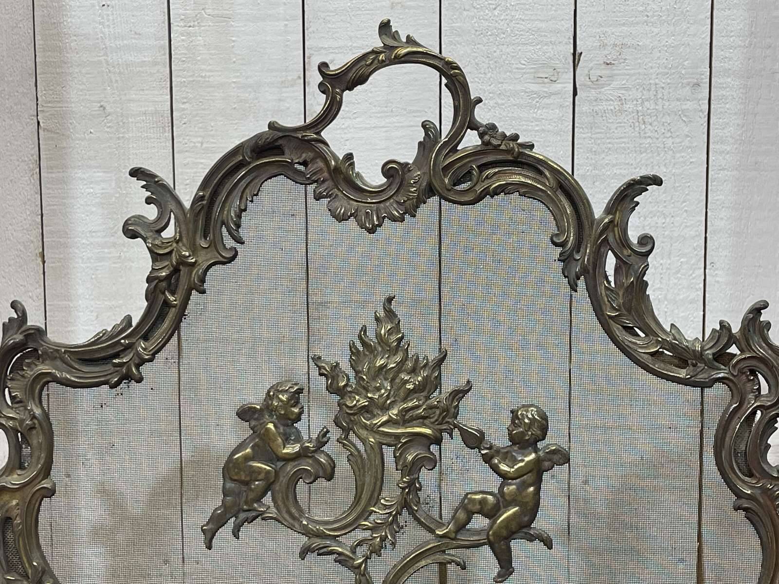 Pare-feu Louis XV fin XIXème en bronze doré