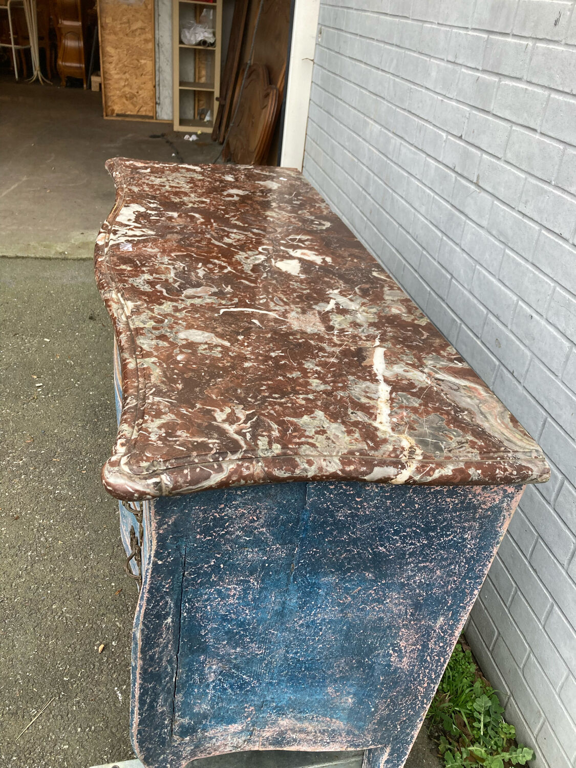 Old chest of drawers Very nice patina with marble