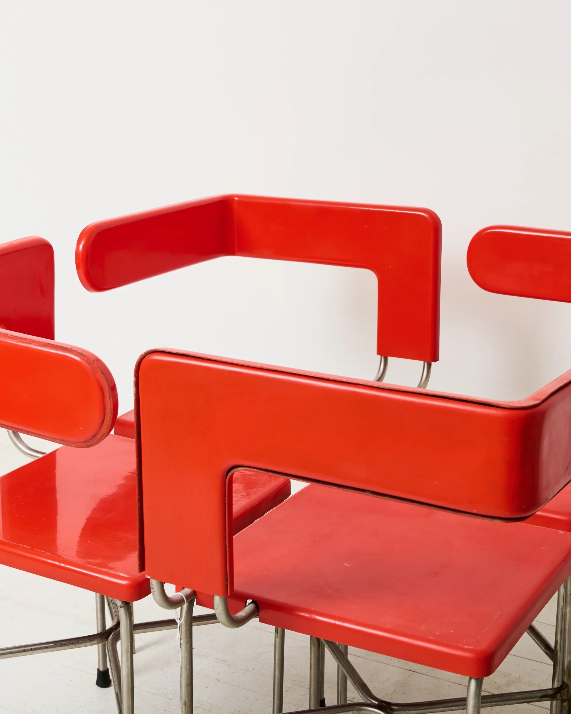 Chaises asymétriques (4), post-moderne, Italie, 1980s