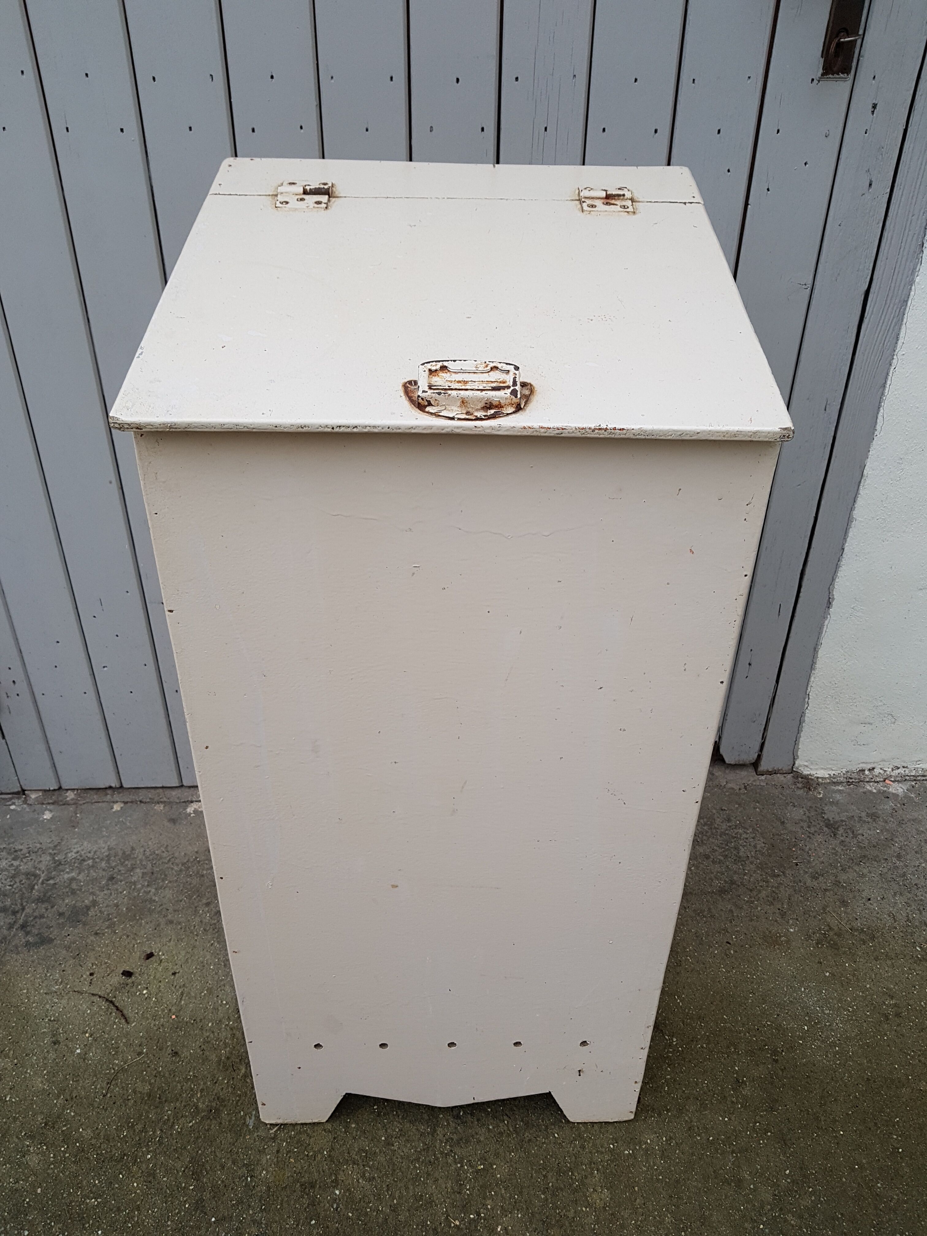 Old white patinated bakery labaznik