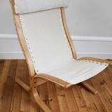 Pair of vintage Scandinavian lounge chairs and Relling ottoman, Sie model