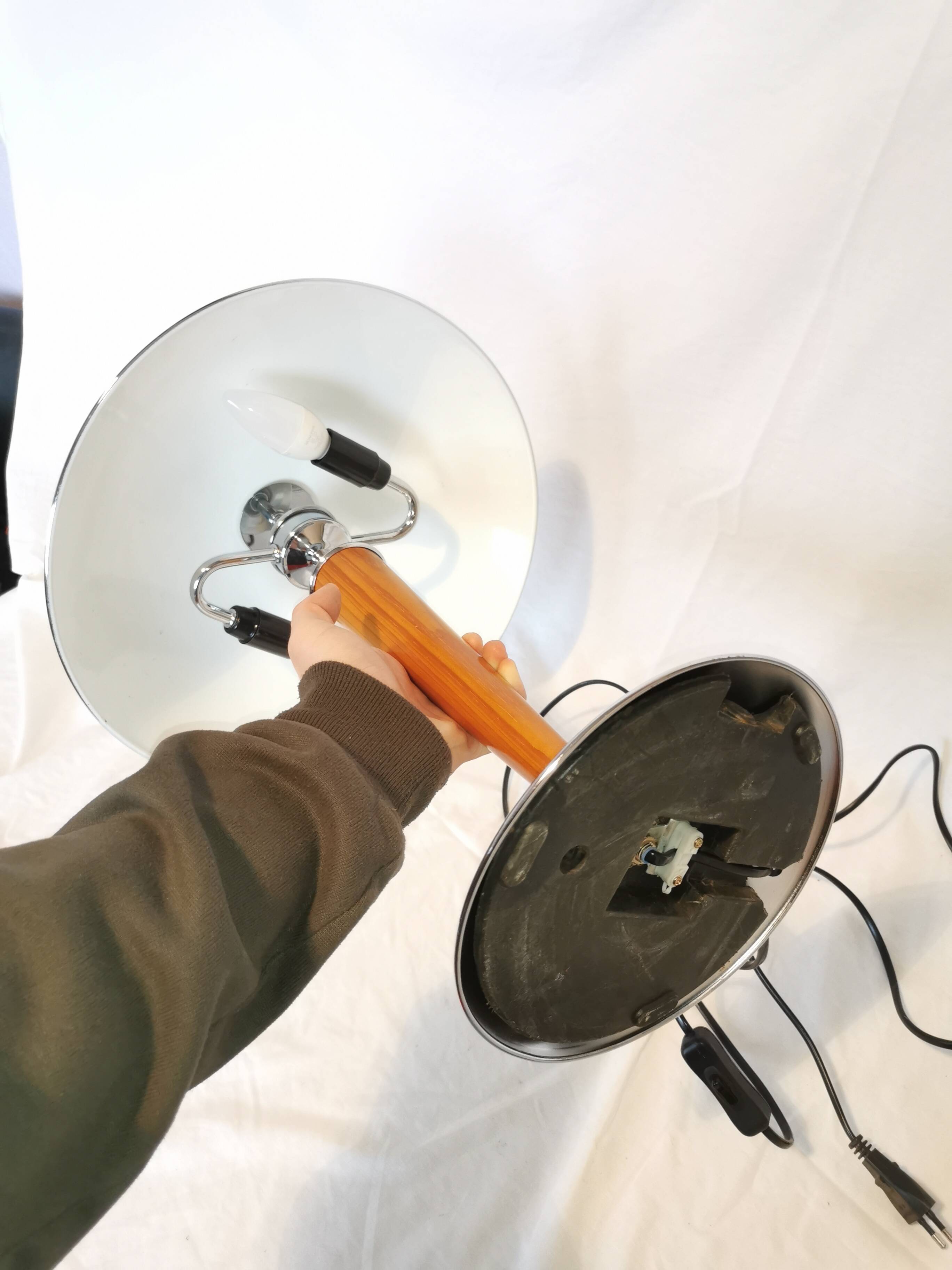 Large double bulb liner lamp, chrome and wood, 1980