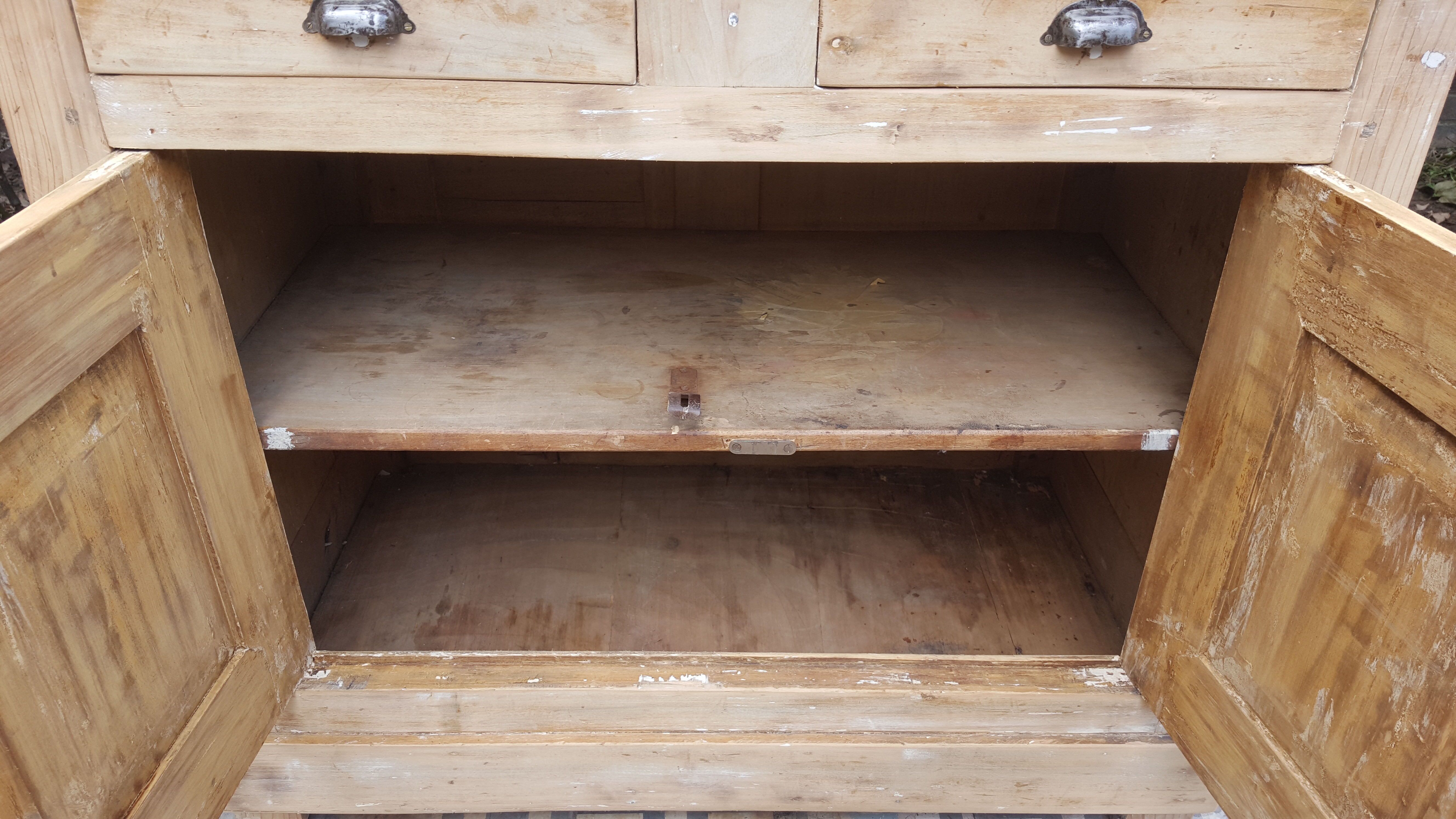 Natural wood charm buffet