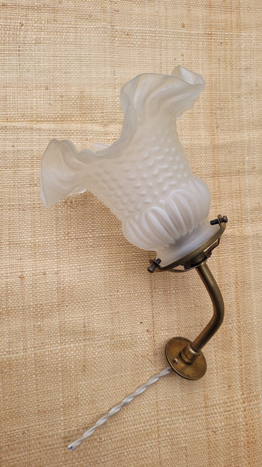 Tulip wall lamp