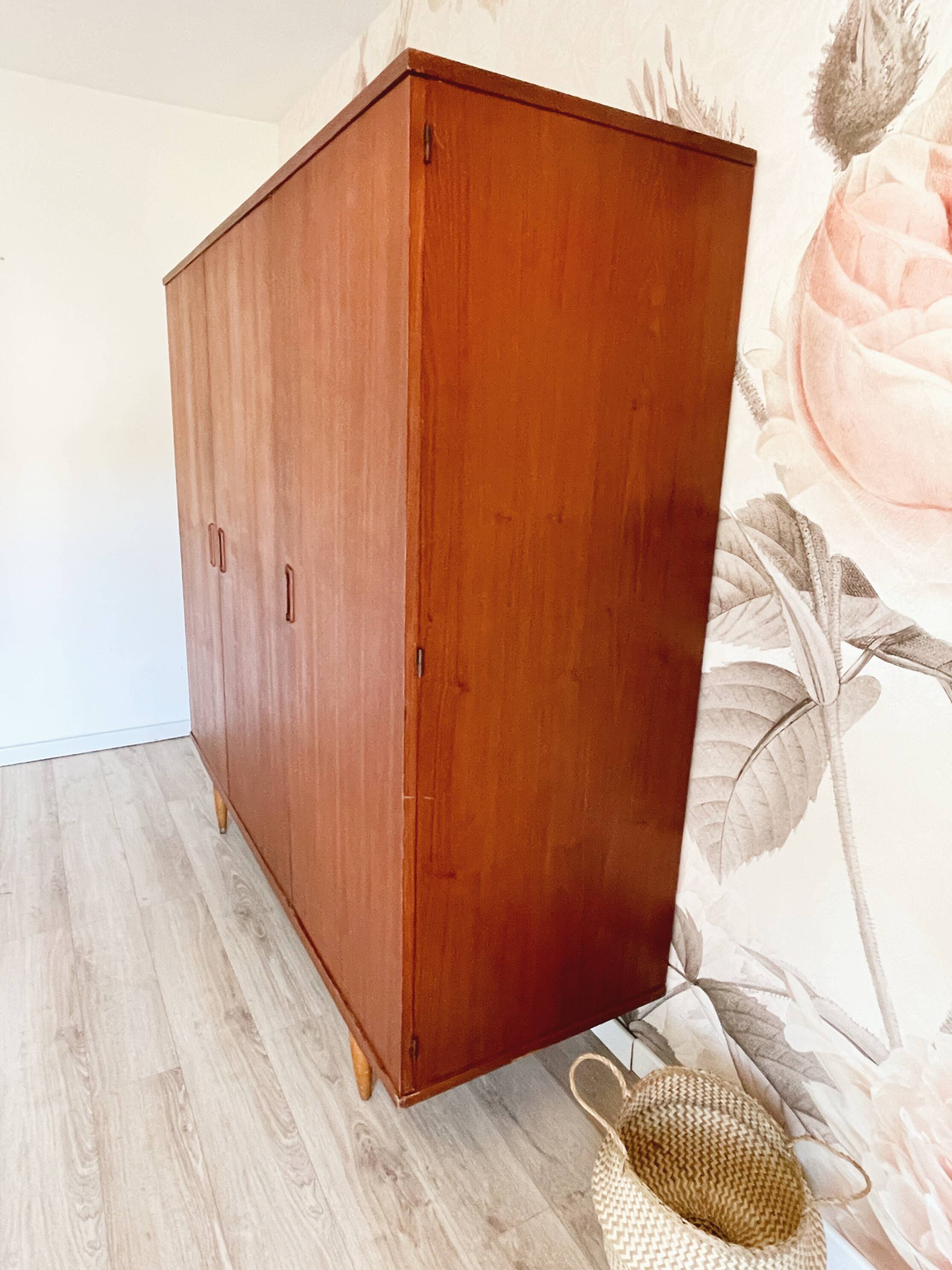 Scandinavian style wardrobe - 1960s/70s
