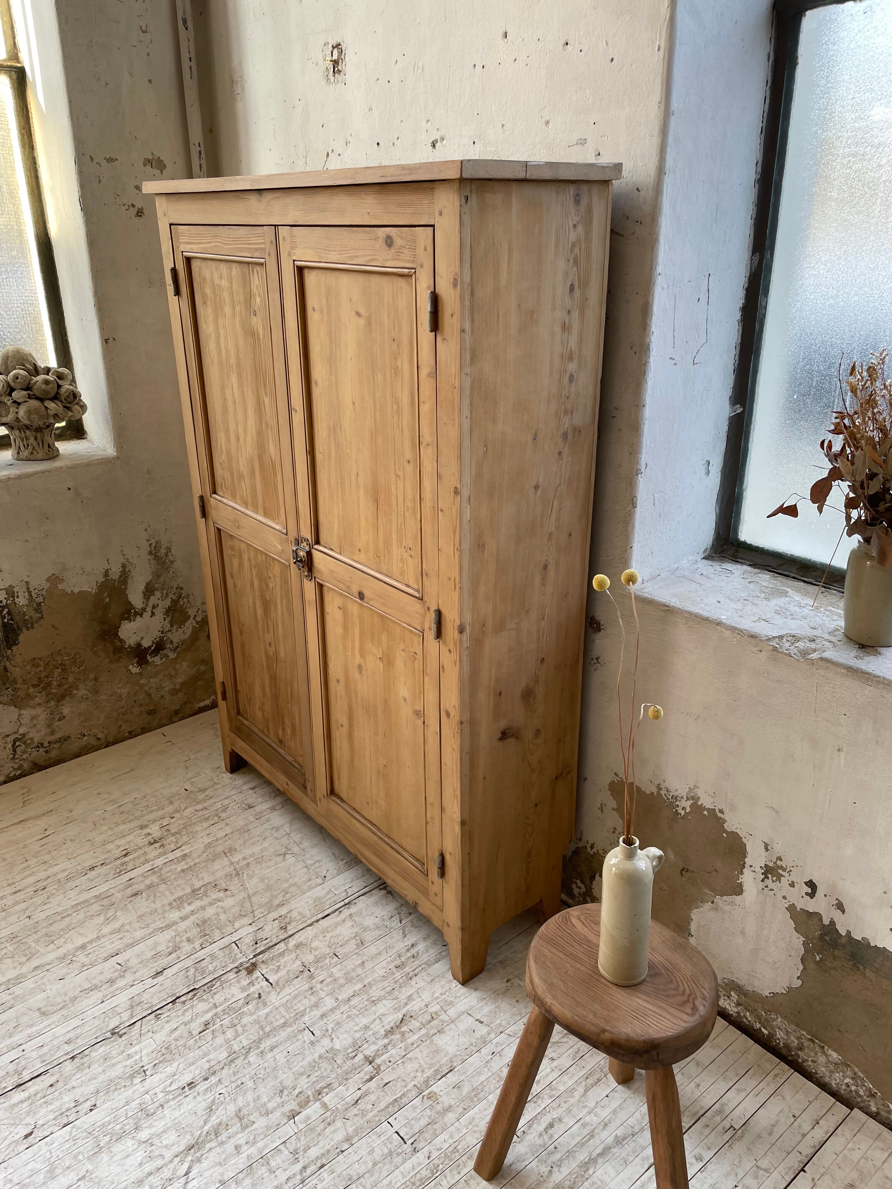 Wooden cabinet cuttery