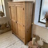 Wooden cabinet cuttery