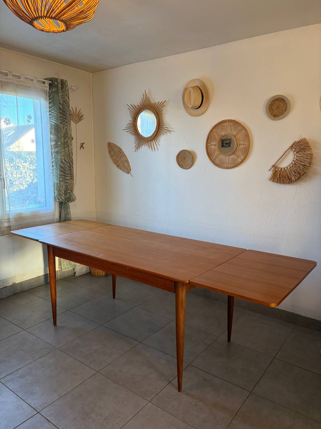 Danish table from the 1960s (very large when extended)