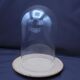 Cloche en verre sur assiette