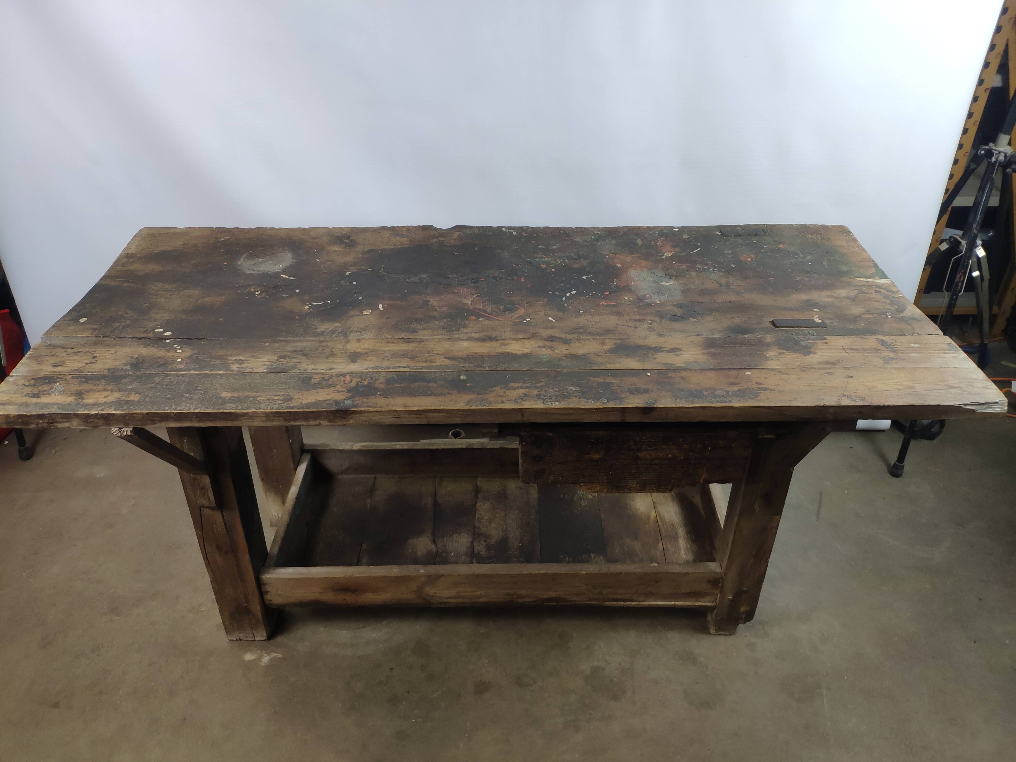 Etabli ancien en bois