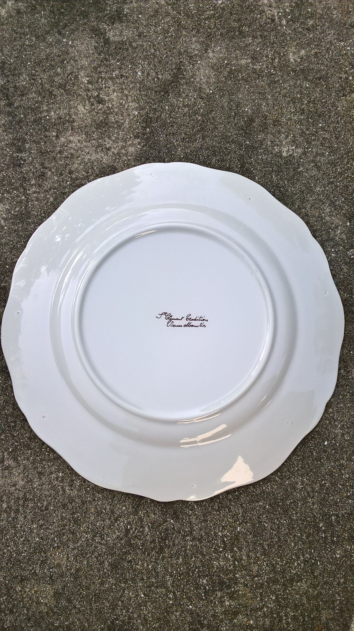 Assiette St Clément Tradition "Vieux Moustier"
