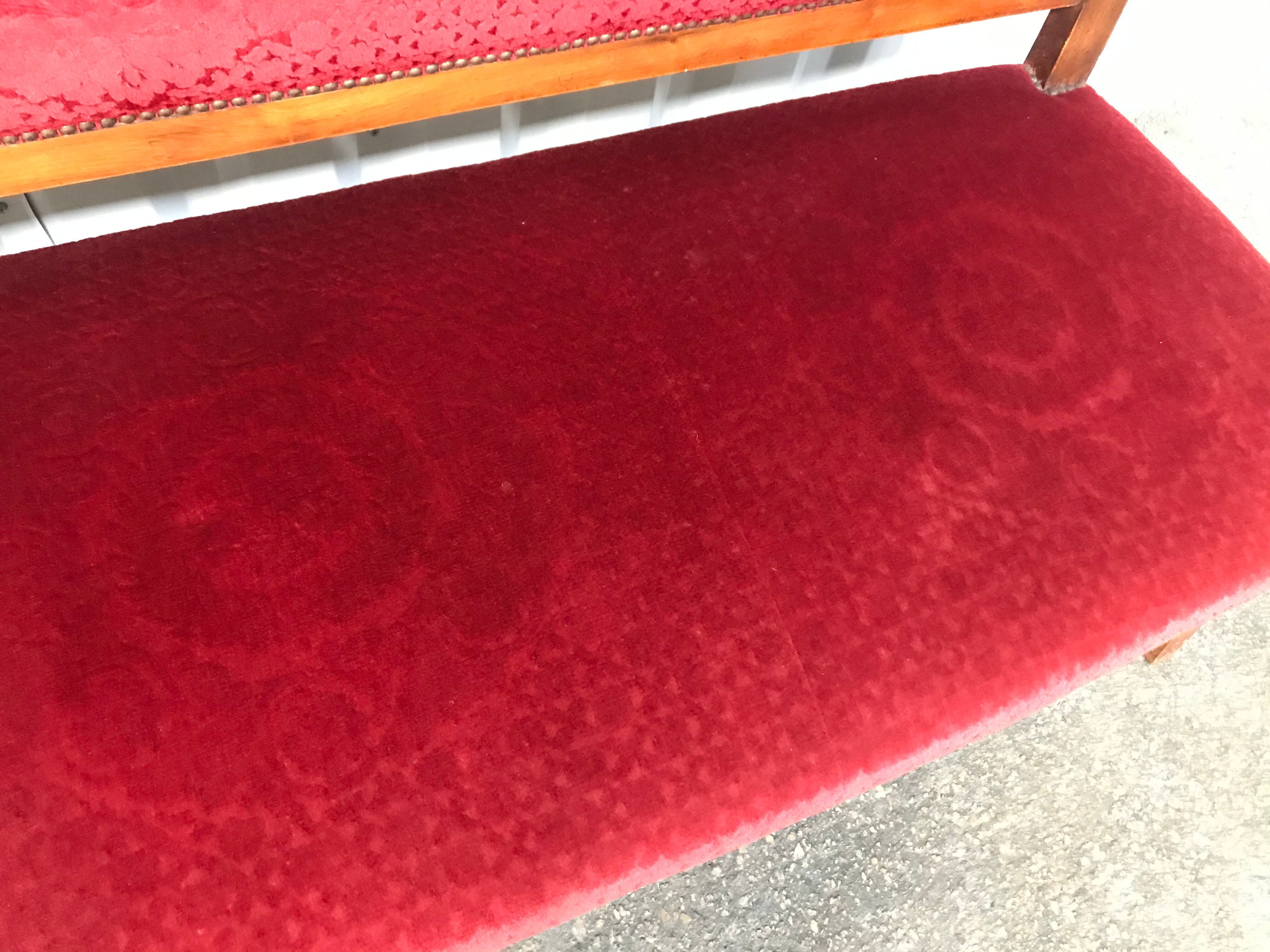 Empire Red velvet bench