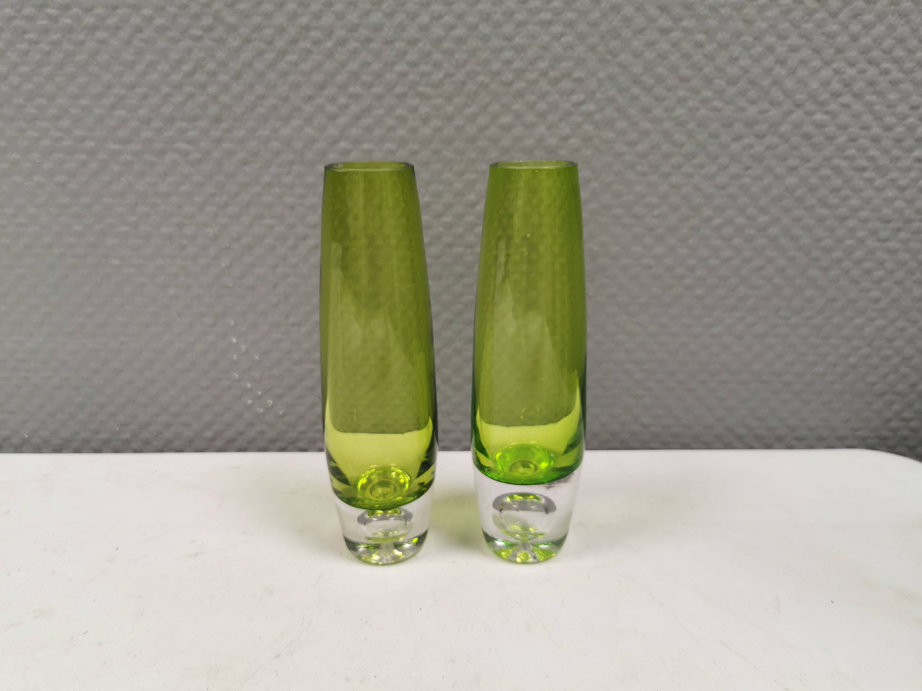 Torpedo glass vases in light green colours, inlaid trasparent glass bubbles