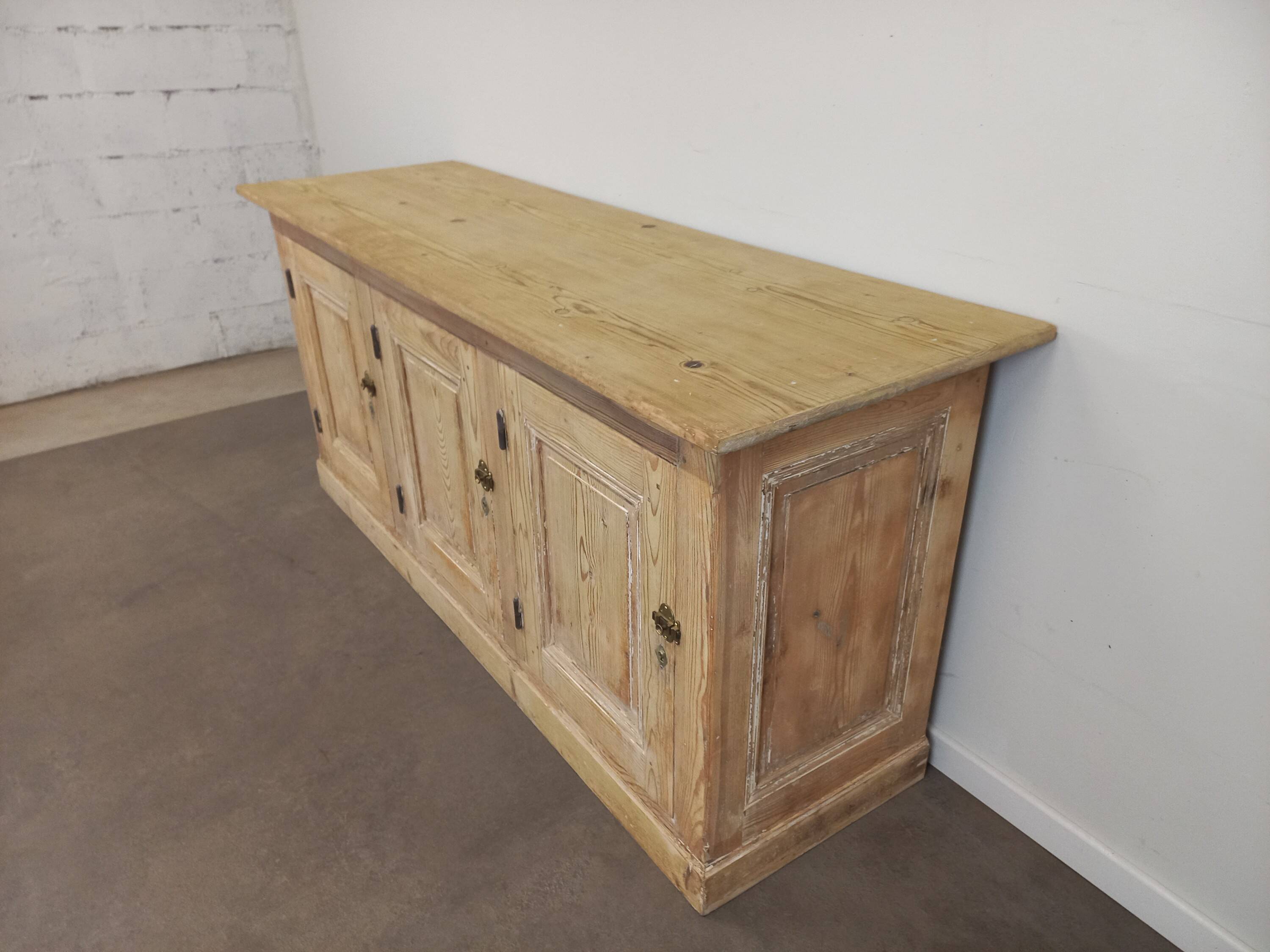 Rustic 3-door sideboard