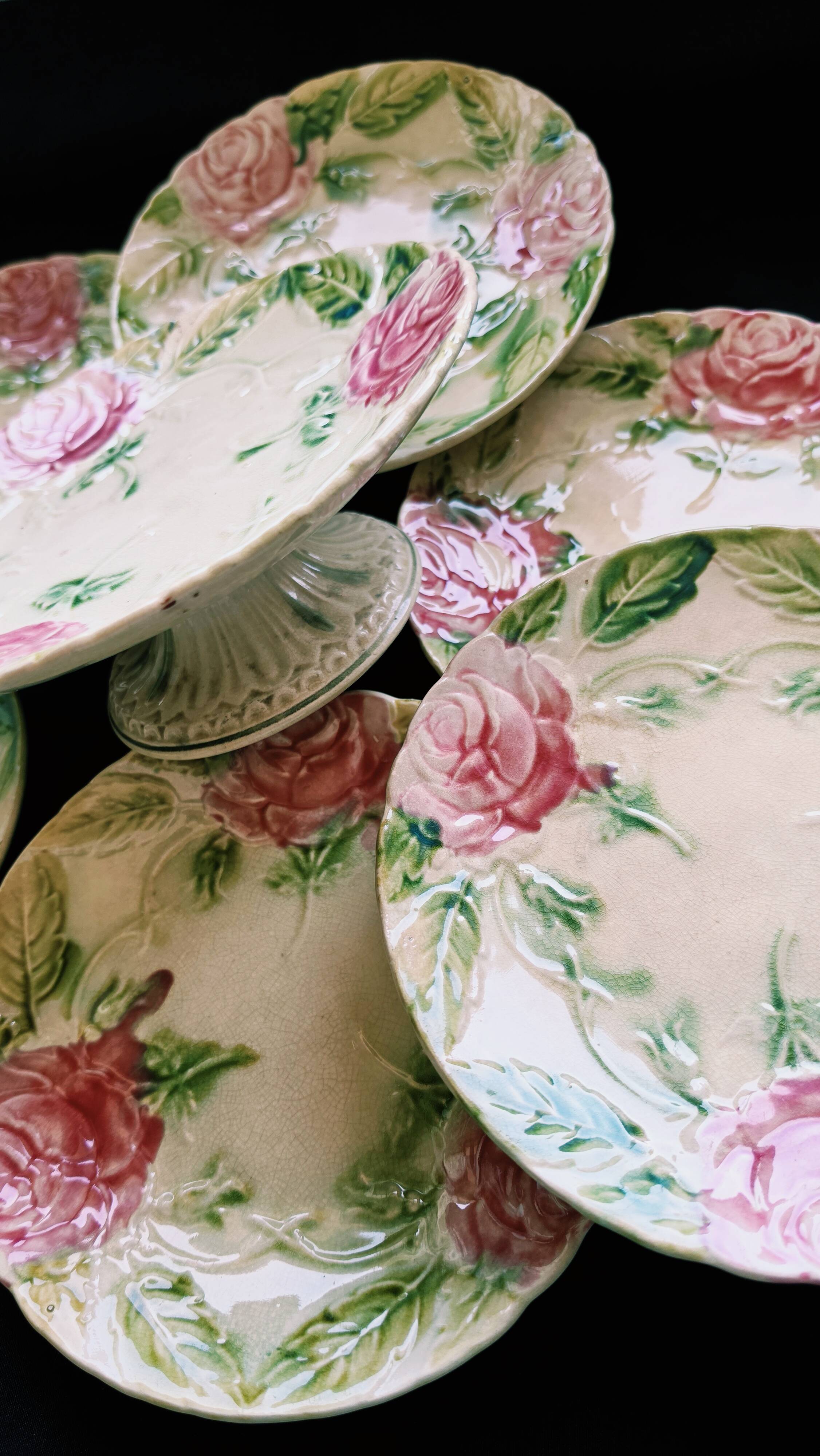 Exclusive antique dessert service in faience/terracotta with slip from 1900.