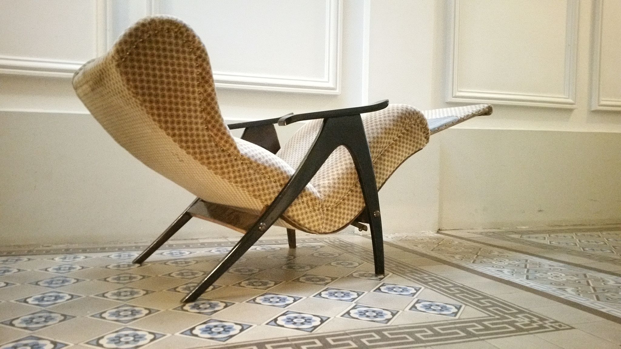 Fauteuil Wing chair à système de relaxation année 50/60