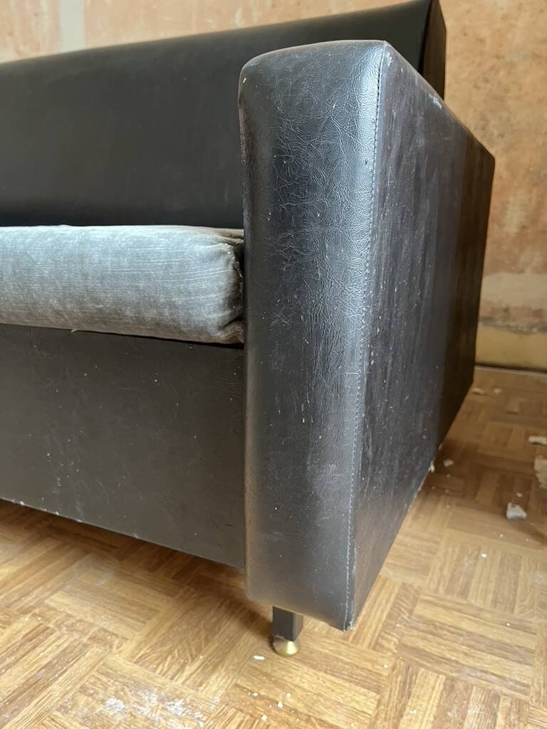 Convertible sofa bed for 2 people
