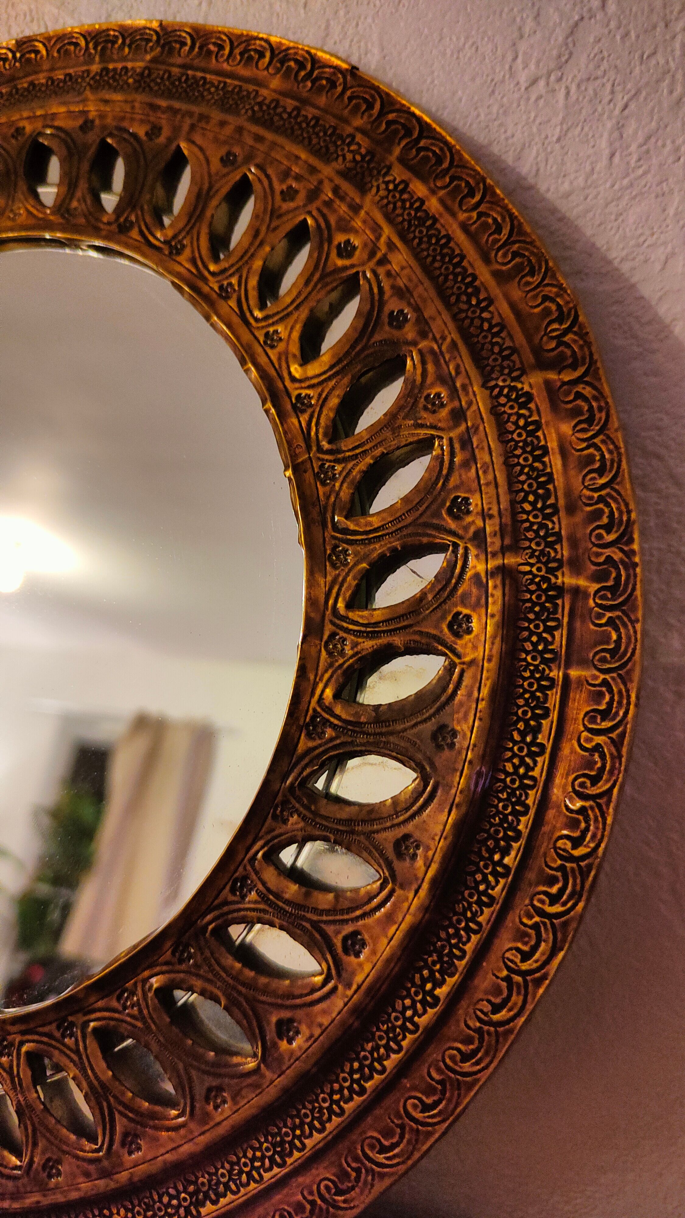 Patinated golden brass mirror 30x30cm