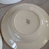 8 assiettes creuses anciennes dépareillées