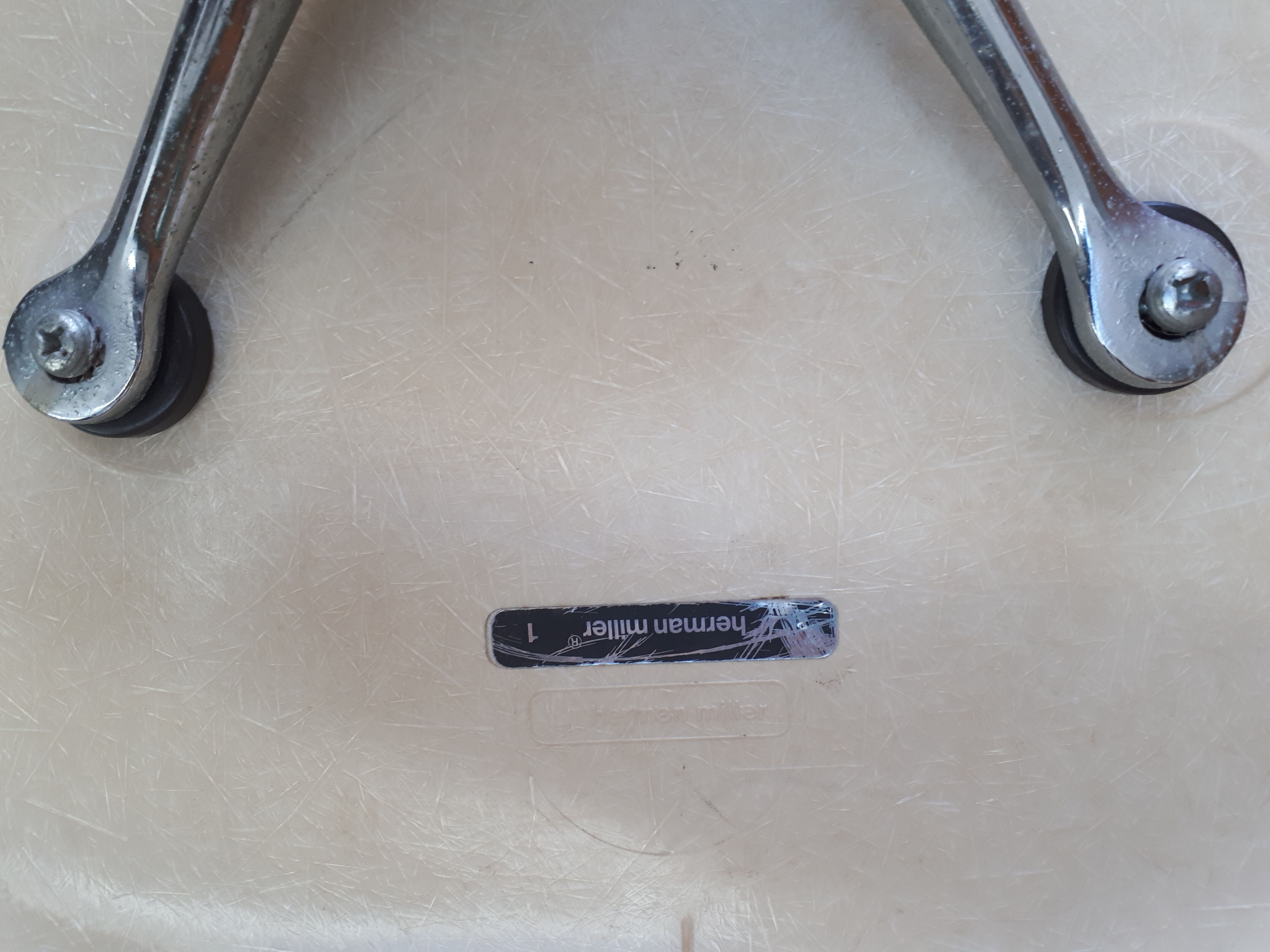 Fonda chair by Eames for Herman Miller of the 1970