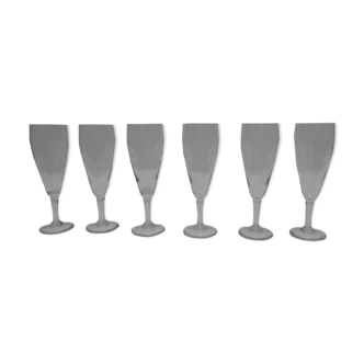 Suite of 6 glasses of ancient crystal champagne