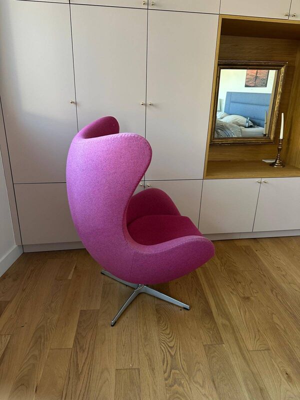 Fauteuil Egg chair par Ar ne Jacobsen pour Fritz Hansen