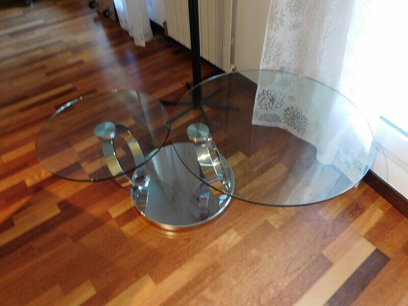 Coffee table glass and chrome metal