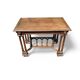 Bureau style Renaissance en bois sculpté