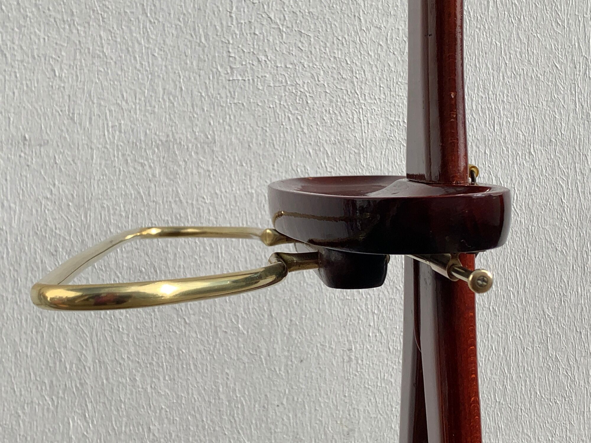 Night jack, anthropomorphic, brass mahogany, Ico Parisi, Fratelli Reguitti, 1950