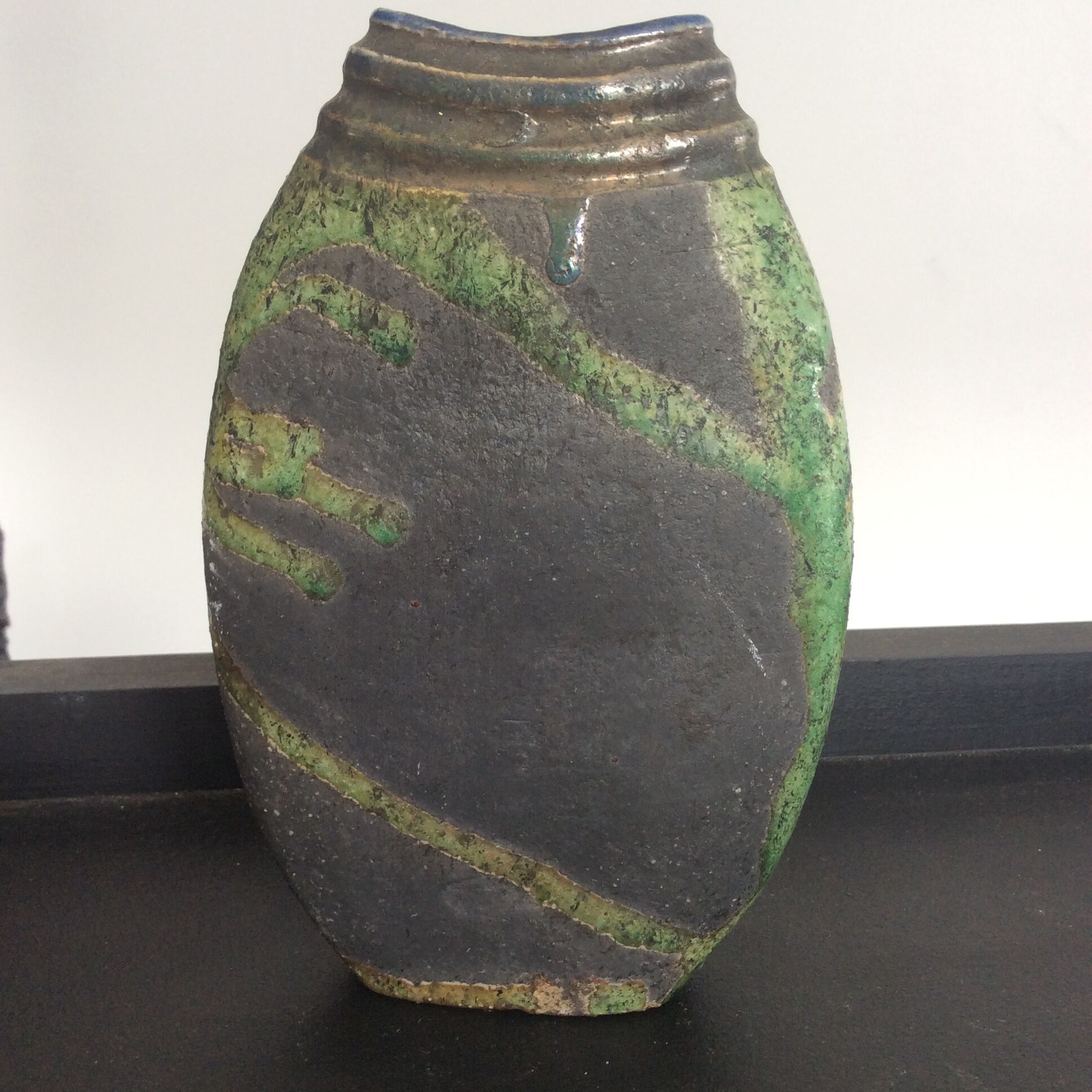 Vase vintage en grès signé