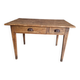 Farm table