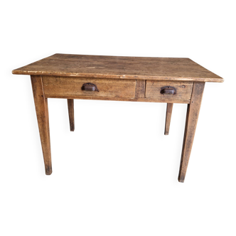 Farm table
