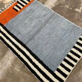Traditional handwoven Berber rug size 150 x 250 cm