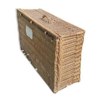 Rattan trunk