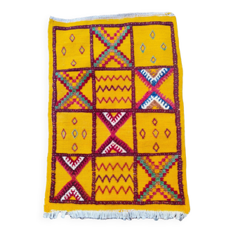 Berber kilim rug with embroidered and hand-knotted decorations 106x69 cm