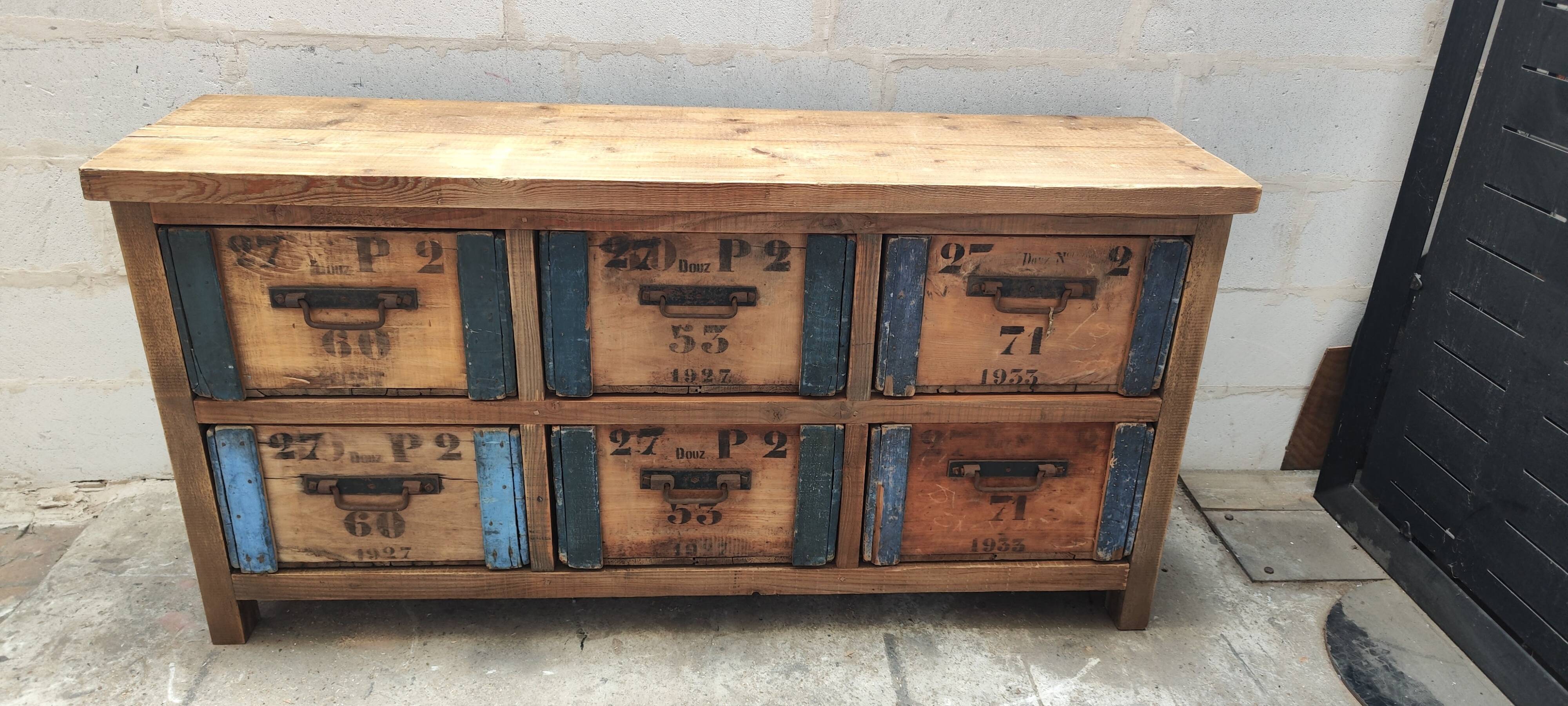 Ancien meuble d'atelier six tiroirs caisses