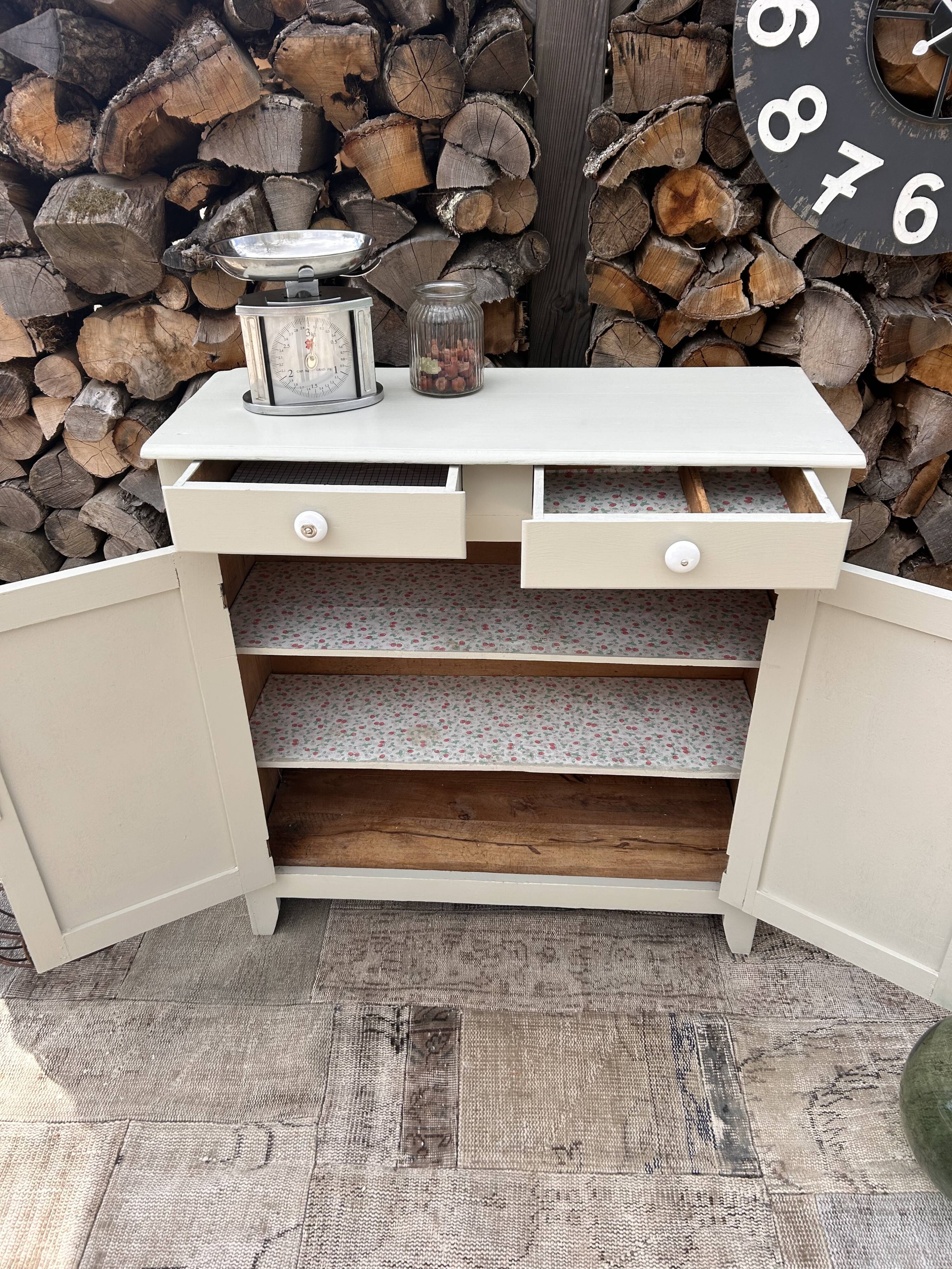 Parisian-style buffet