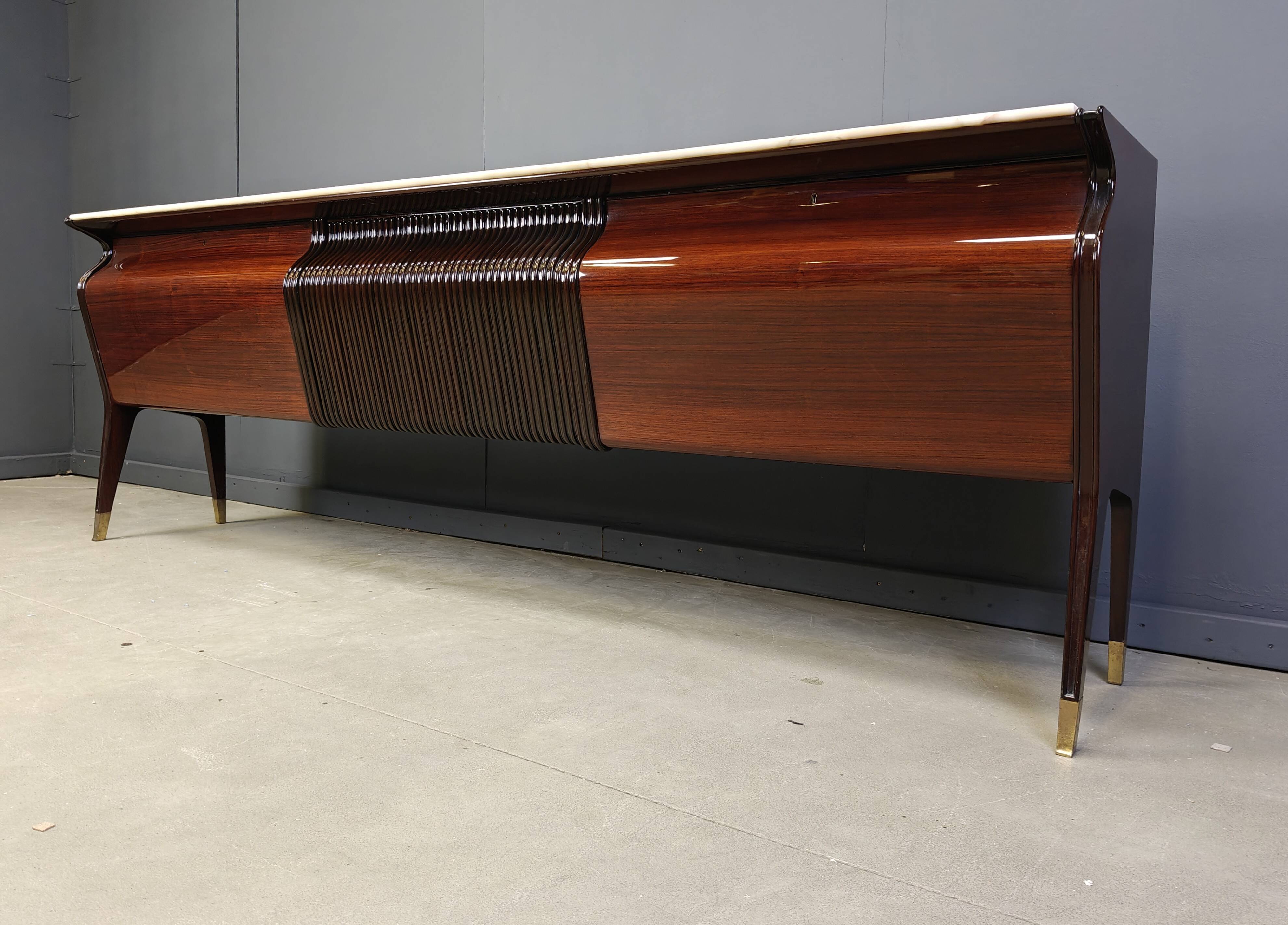 Crédence d'Osvaldo Borsani pour Atelier Borsani Varedo, 1950s