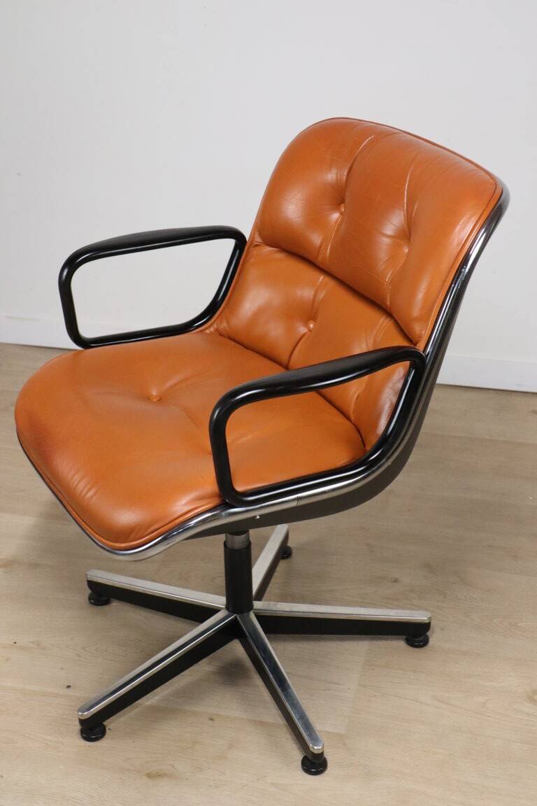 Charles Pollock leather office chair, Knoll edition, 1970