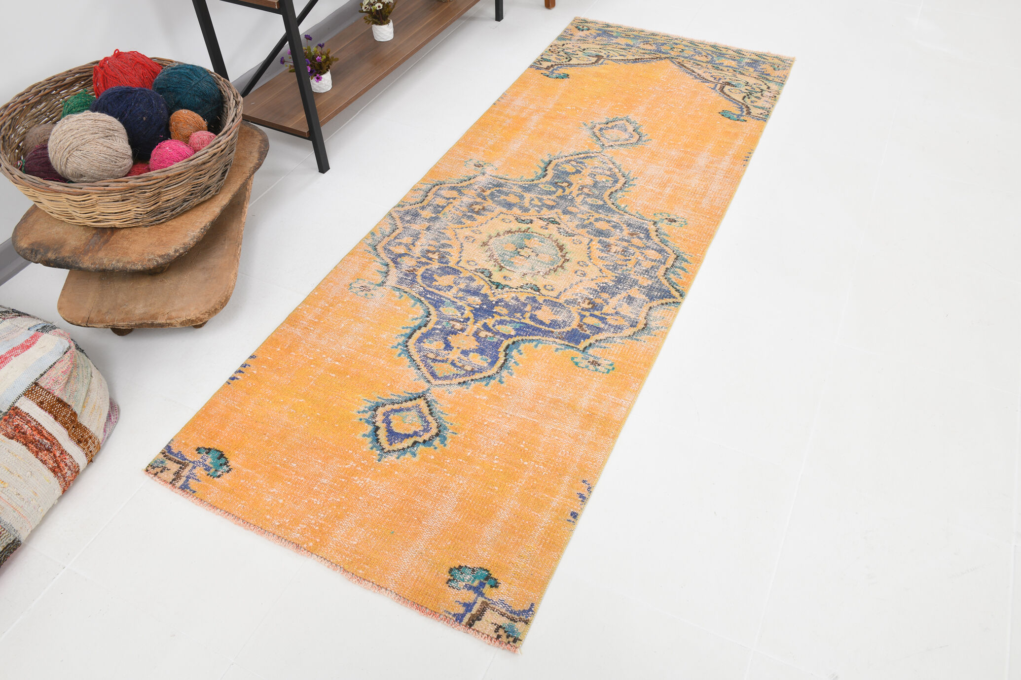 2x8 Short Classic Runner Rug, 56x234Cm