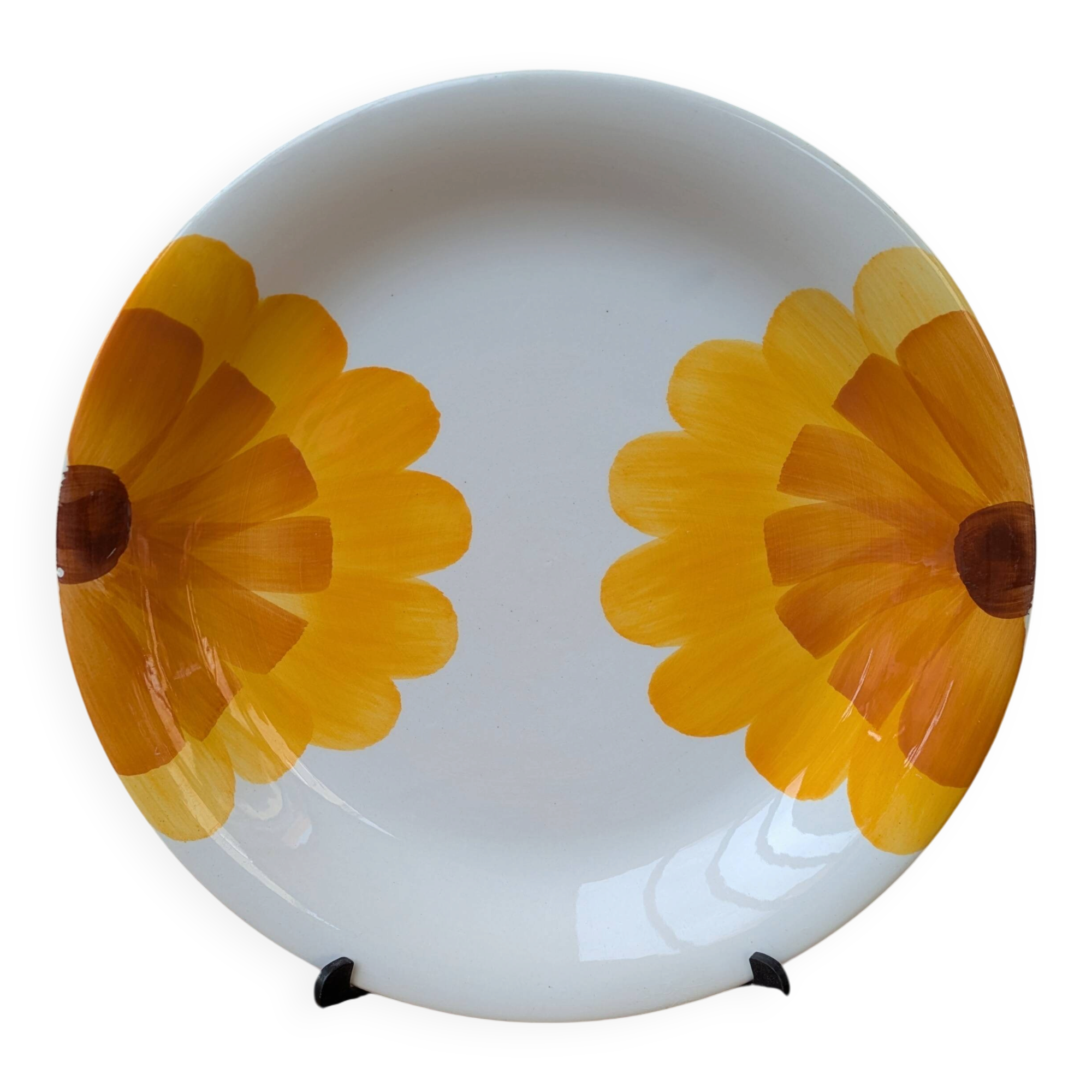 Vintage round serving dish with yellow flowers, Ironstone, 1970s, Italy.